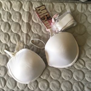 NWT Victoria Secret Very Sexy bra